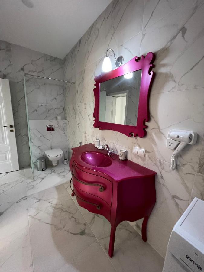 Boutique Hotel Enjoy 谢尔盖耶夫卡 外观 照片